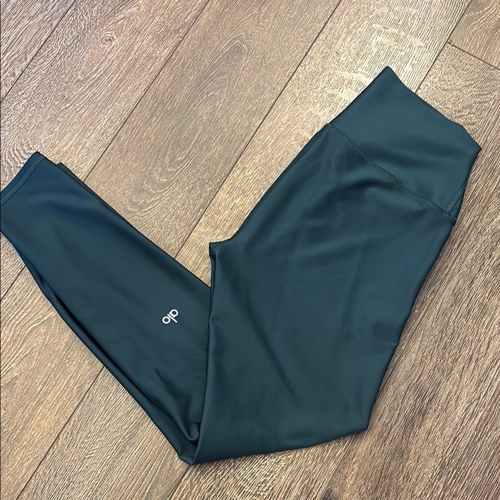 Alo Yoga Airlift Dark Green Leggings